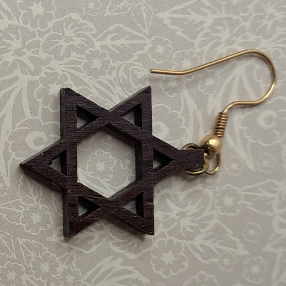 VINTAGE Wood Star of David Earrings - Picture 2 of 7
